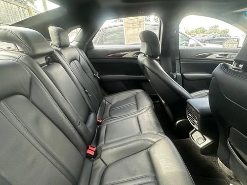 Used 2017 Lincoln MKZ Reserve w/ Technology Package FWD image 6