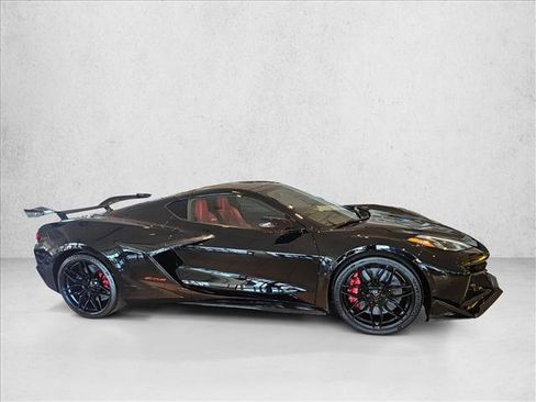 New 2026 Chevrolet Corvette Z06 w/ Z07 Performance Package image 3