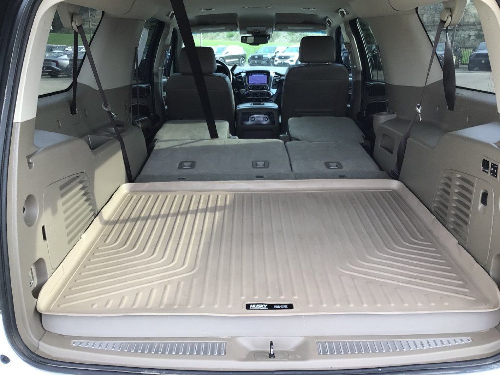 Used 2017 Chevrolet Suburban Premier AWD/4WD image 40
