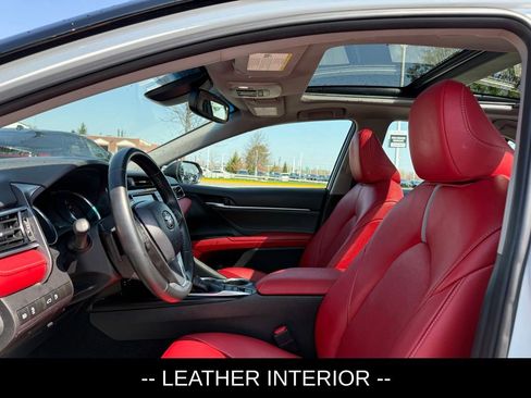 Used 2018 Toyota Camry XSE FWD image 6
