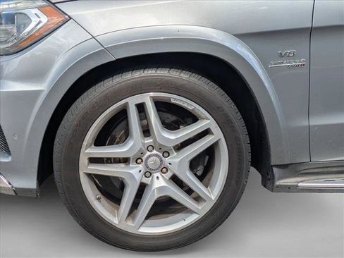 Used 2014 Mercedes-Benz GL 550 4MATIC image 14