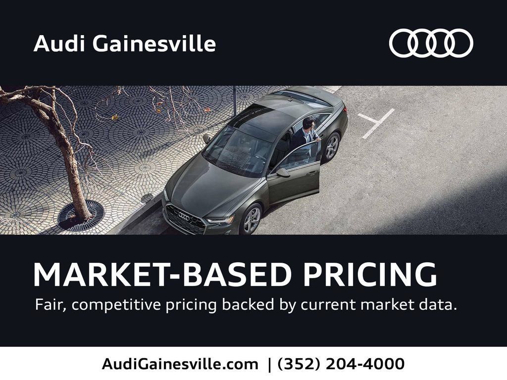 Used 2023 BMW i7 xDrive60 w/ Parking Assistance Package AWD/4WD image 12