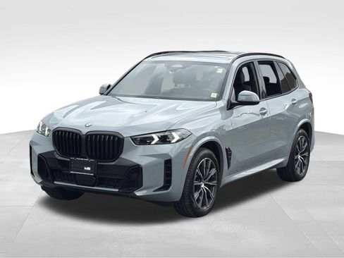 Used 2026 BMW X5 xDrive40i w/ M Sport Package AWD/4WD image 3