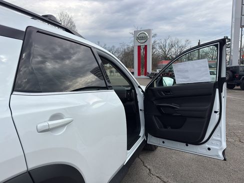 New 2026 Nissan Pathfinder SV image 22