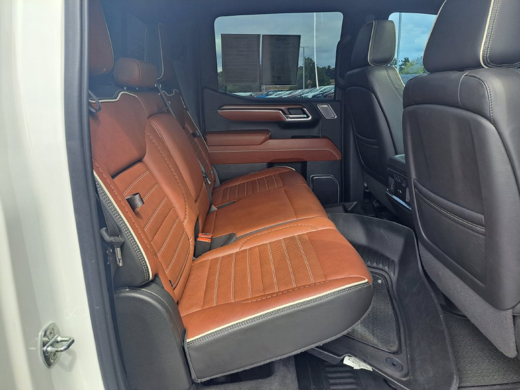 Used 2023 GMC Sierra 1500 Denali Ultimate AWD/4WD image 32
