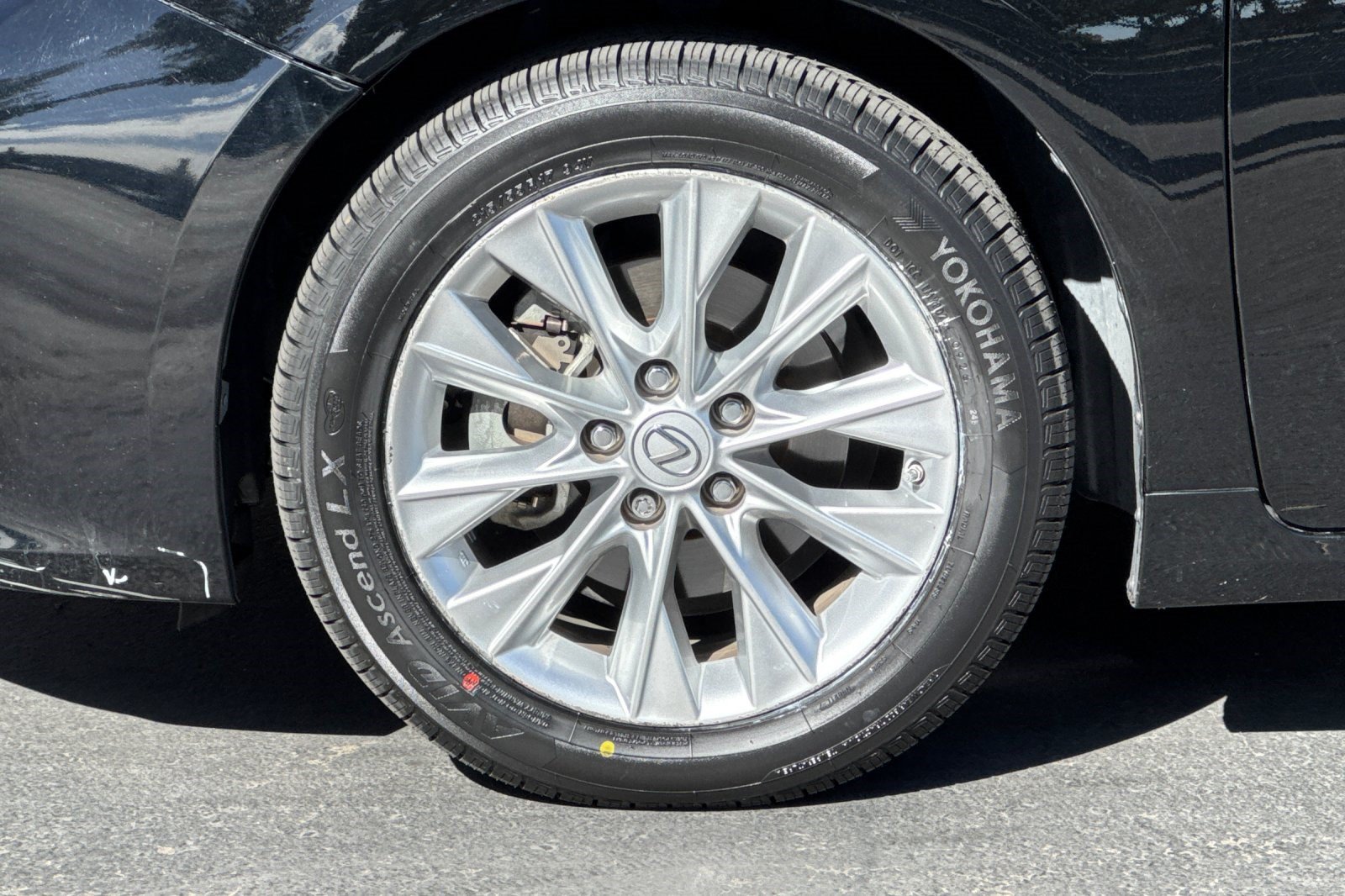 Used 2014 Lexus ES 300h w/ Luxury Package w/Bamboo Trim FWD image 37