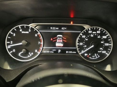 Used 2023 Nissan Rogue SV AWD/4WD image 18