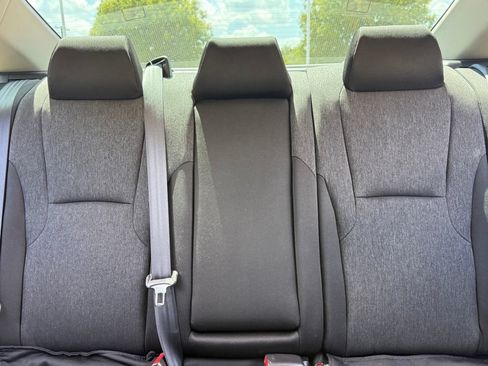 Used 2025 Honda Accord SE image 19