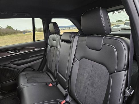 New 2026 Jeep Grand Cherokee Altitude RWD image 29