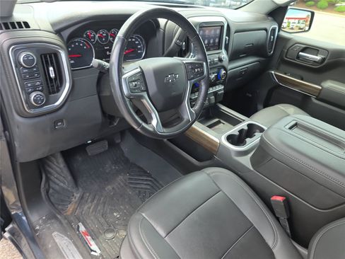 Used 2021 Chevrolet Silverado 1500 LT Trail Boss w/ LT Trail Boss Premium Package AWD/4WD image 16