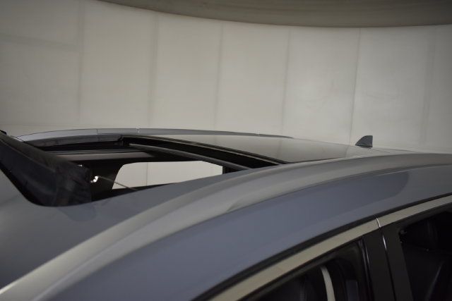 Used 2021 Nissan Rogue Platinum AWD/4WD image 43