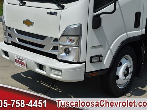 Used 2024 Chevrolet Low Cab Forward RWD image 28