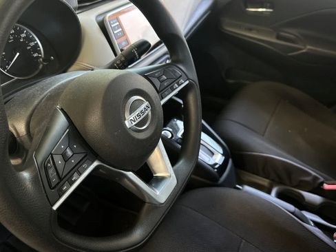 Used 2020 Nissan Versa SV FWD image 14