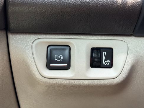 Used 2019 GMC Acadia Denali w/ Technology Package FWD image 31