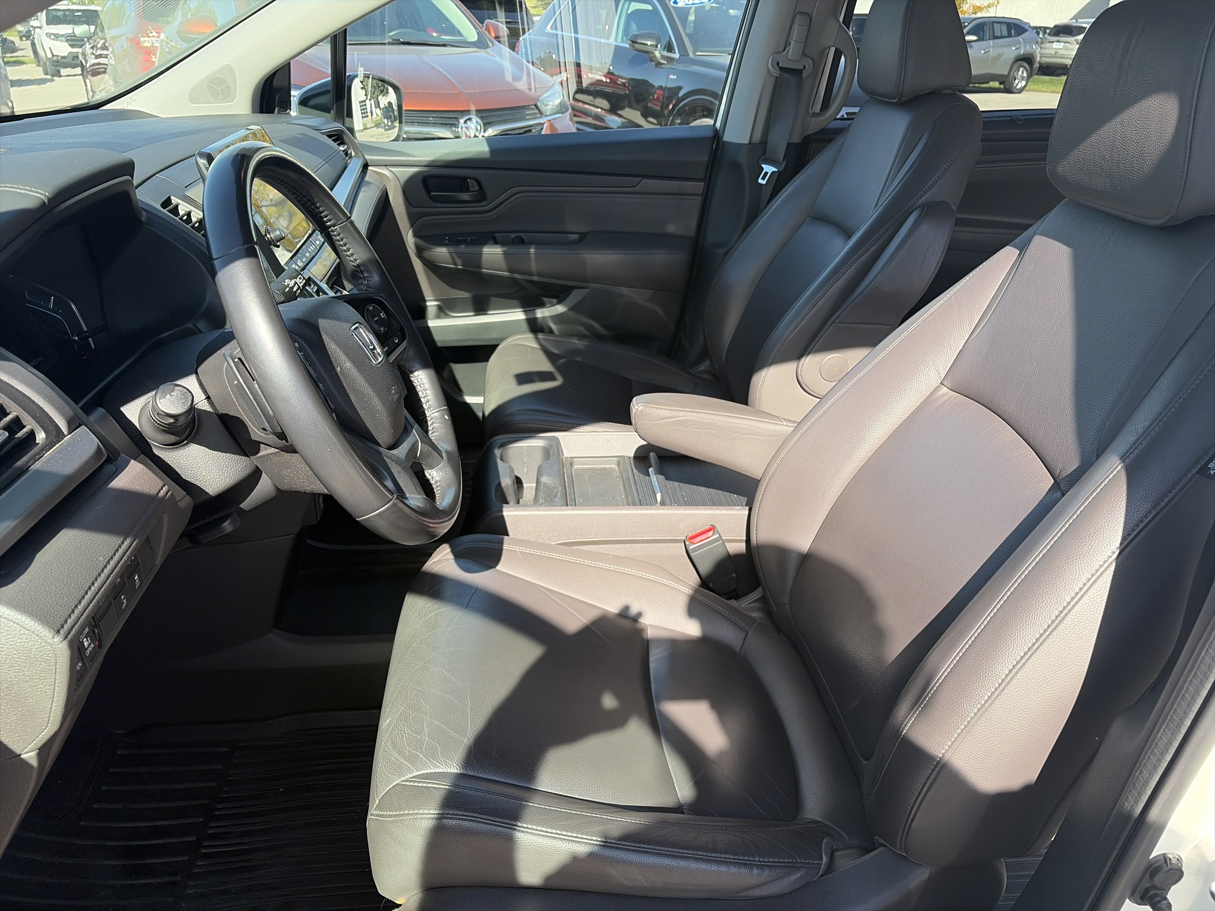 Used 2018 Honda Odyssey Touring image 17