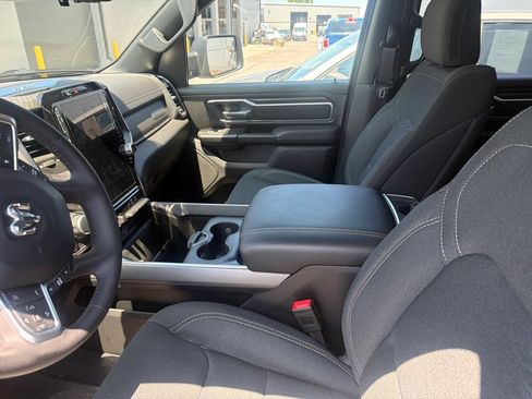 Used 2025 RAM 1500 Big Horn AWD/4WD image 6