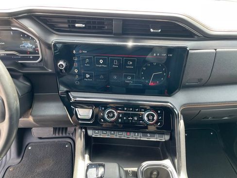 Used 2023 GMC Sierra 1500 AT4 w/ AT4 Premium Package AWD/4WD image 27