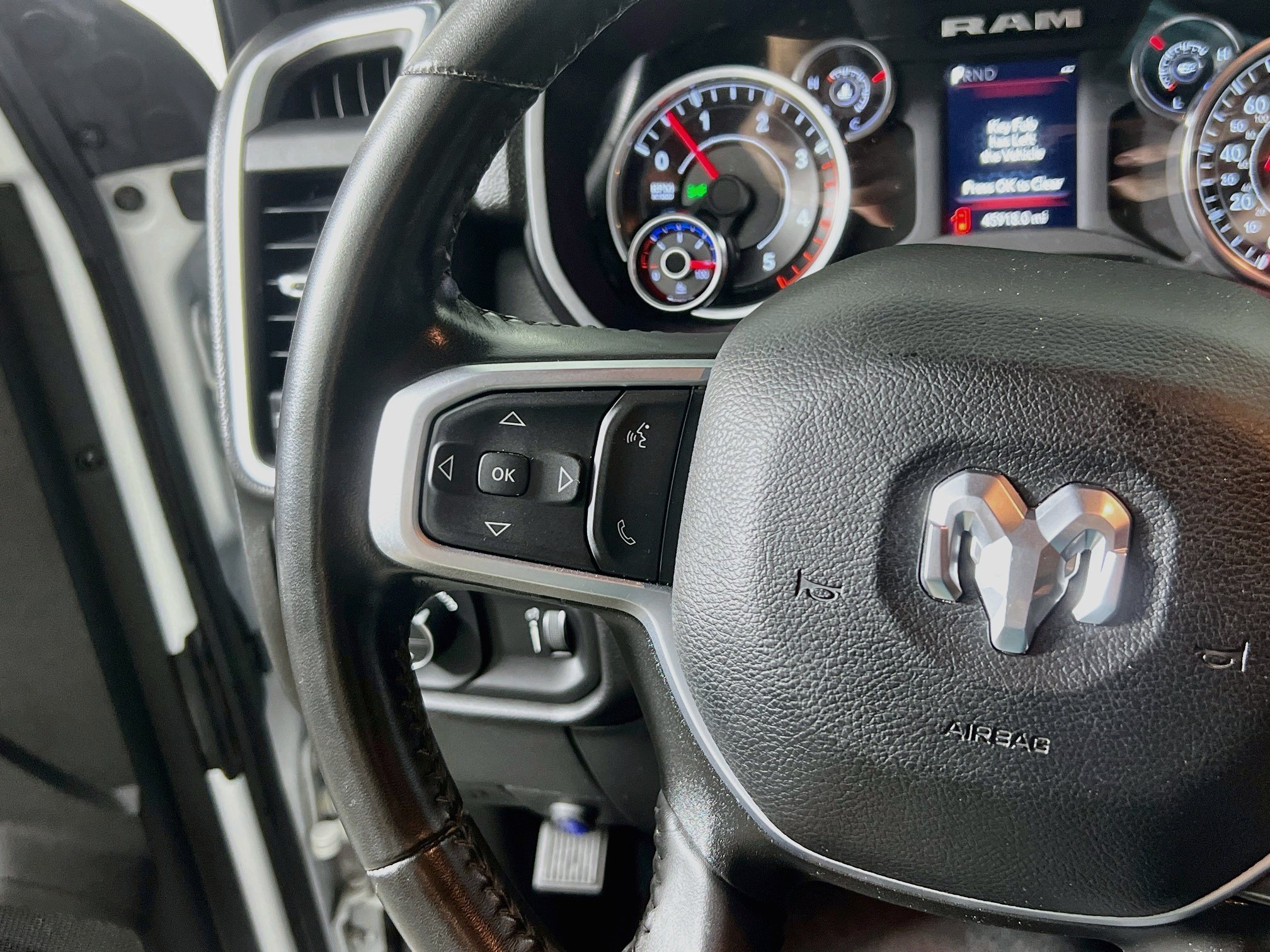 Used 2024 RAM 2500 Big Horn w/ Sport Appearance Package AWD/4WD image 18