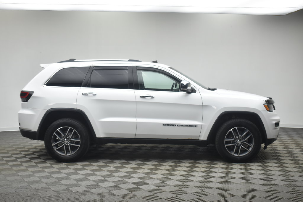 Used 2017 Jeep Grand Cherokee Limited AWD/4WD image 11