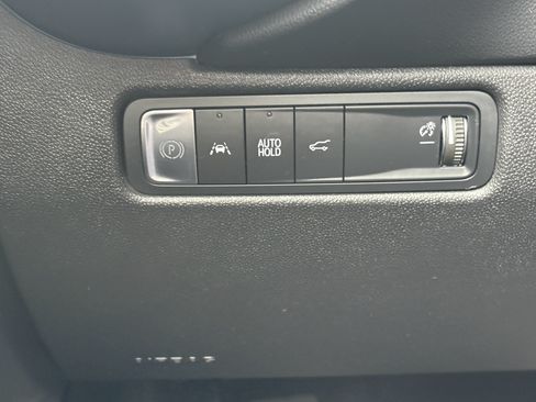 Used 2024 Chevrolet Equinox EV LT AWD/4WD image 25