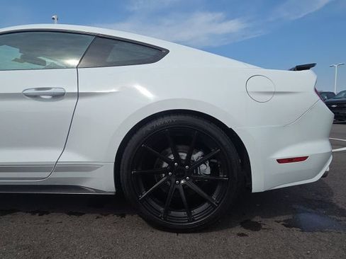 Used 2016 Ford Mustang GT Premium image 12