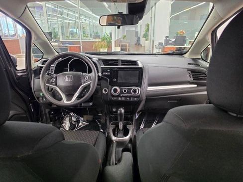 Used 2018 Honda Fit EX image 9