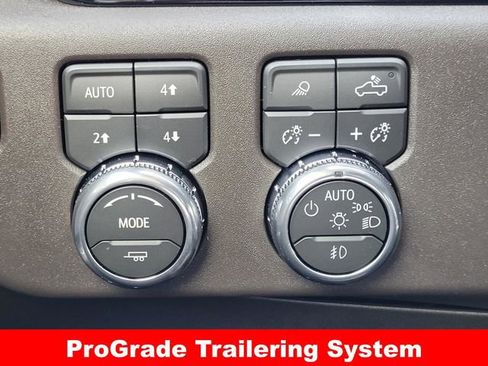 New 2026 GMC Sierra 1500 SLT w/ SLT Premium Package image 17