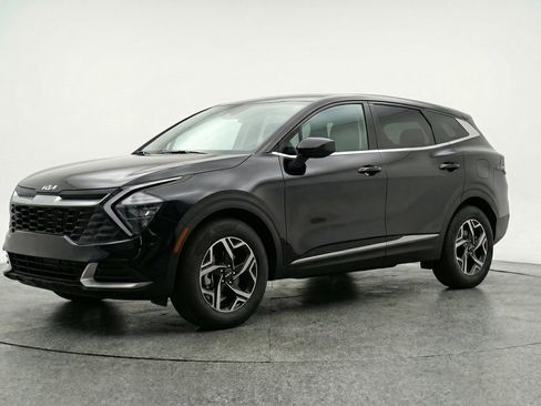 Used 2025 Kia Sportage LX FWD image 3