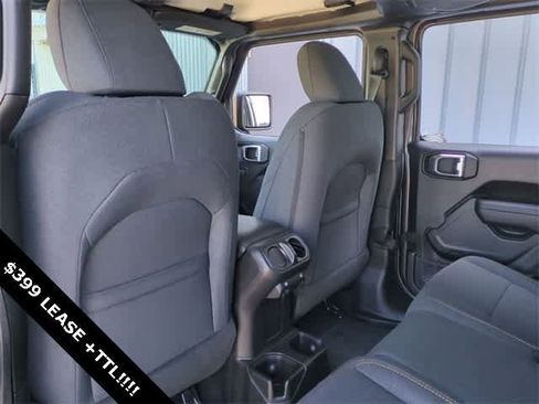 New 2025 Jeep Gladiator Sport image 18