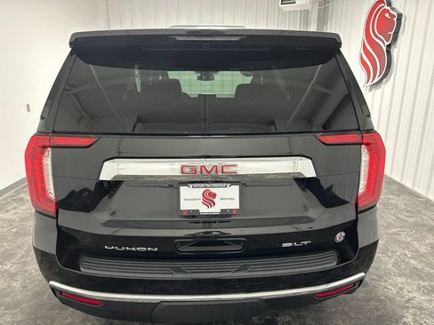Used 2023 GMC Yukon SLT AWD/4WD image 7