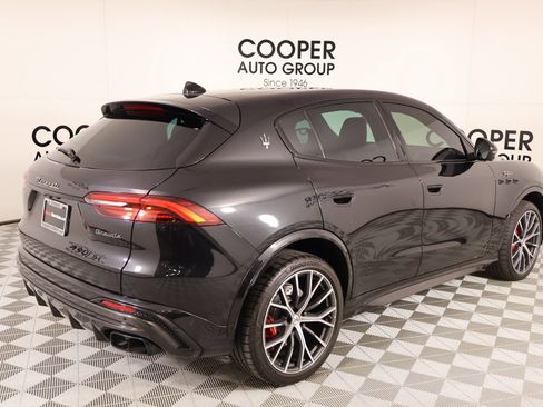 Used 2024 Maserati Grecale Trofeo AWD/4WD image 21