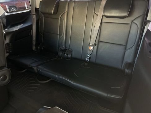 Used 2018 GMC Yukon SLT w/ Open Road Package image 38