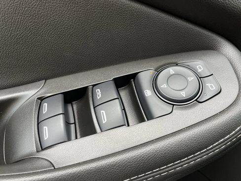 Used 2024 Buick Encore GX Preferred FWD image 17