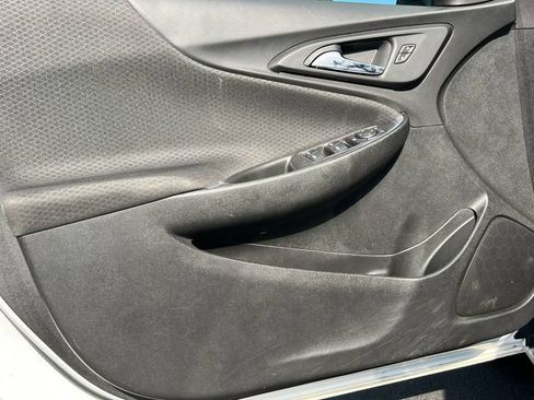 Used 2019 Chevrolet Malibu LT w/ Driver Confidence Package II FWD image 13