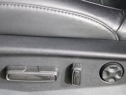 Used 2019 Honda CR-V EX-L image 19