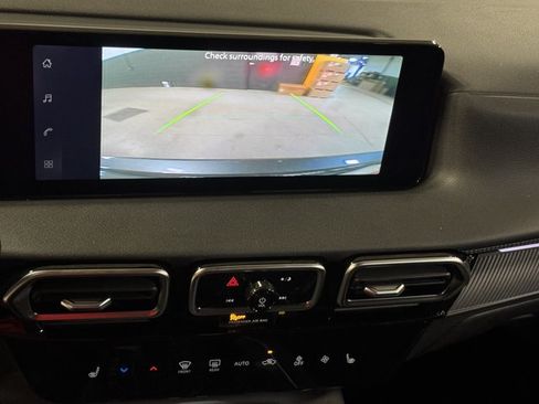 New 2026 Nissan Sentra SV w/ SV Convenience Package FWD image 20