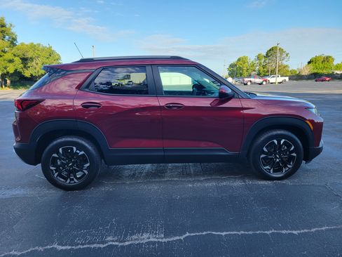 Certified 2022 Chevrolet TrailBlazer LT w/ Confidence II Package FWD image 4