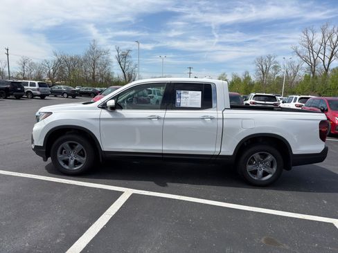 Used 2023 Honda Ridgeline RTL-E image 3