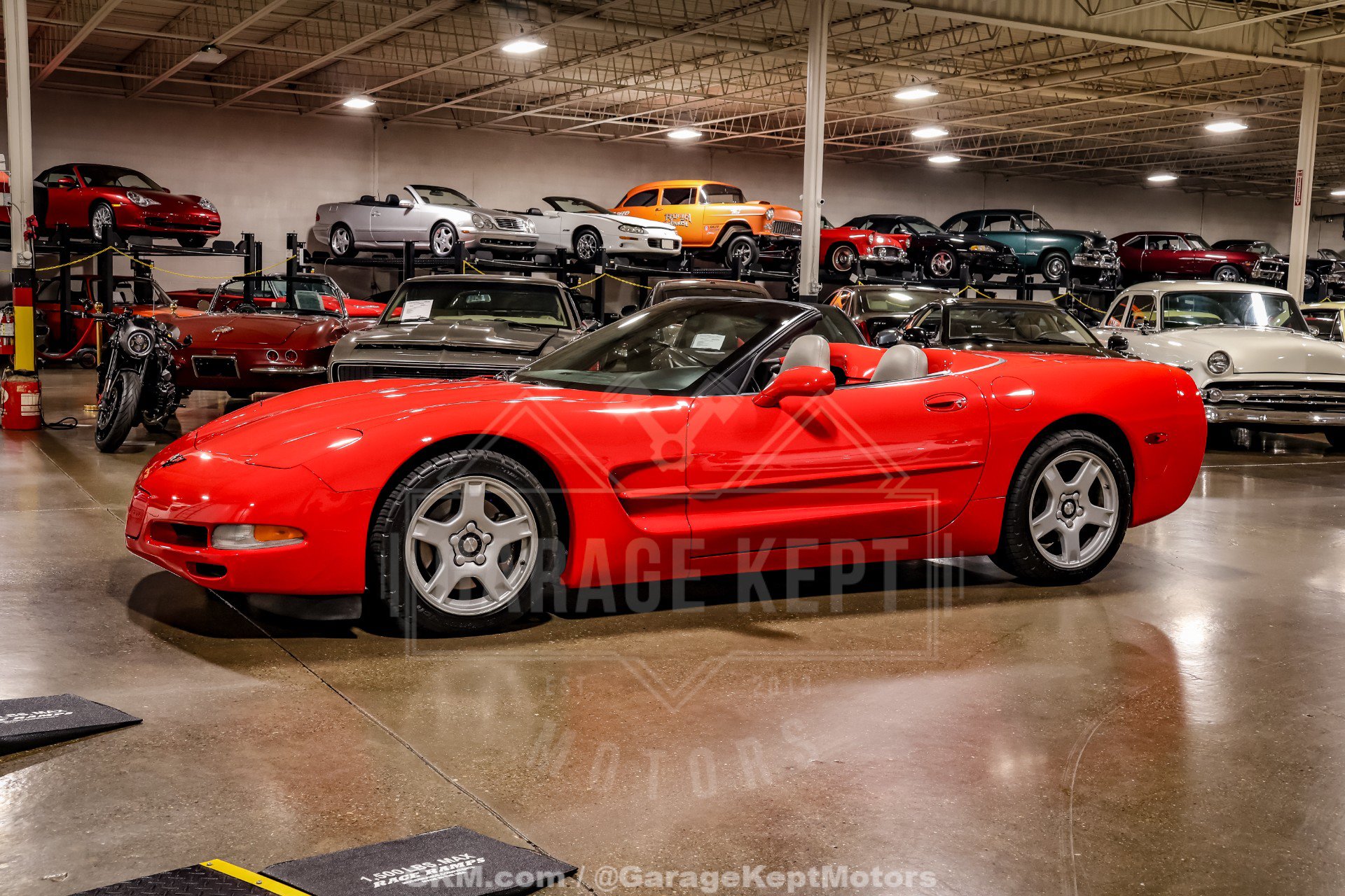 Used 1999 Chevrolet Corvette Convertible w/ Memory Pkg RWD image 19