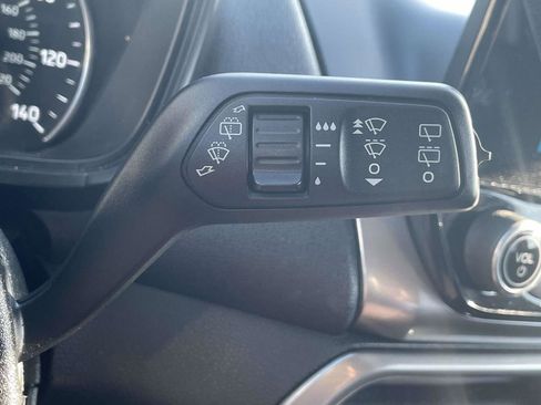 Used 2018 Ford EcoSport SE FWD image 25