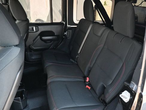 Used 2019 Jeep Wrangler Unlimited Rubicon AWD/4WD image 22