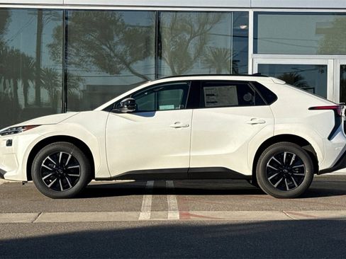 New 2026 Subaru Solterra Premium image 8