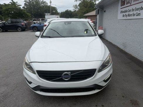 Used 2017 Volvo S60 T5 Dynamic AWD/4WD image 3