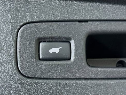 Used 2016 Honda CR-V Touring image 13