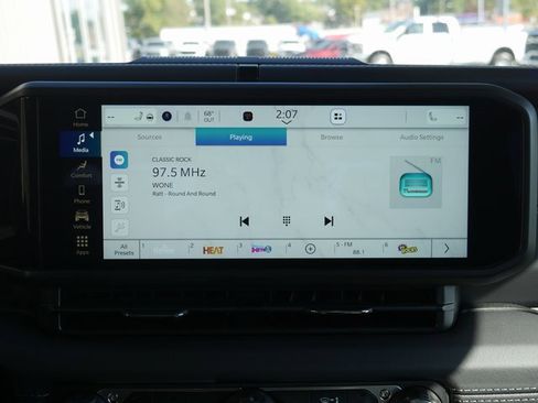 New 2025 Jeep Gladiator High Tide image 20