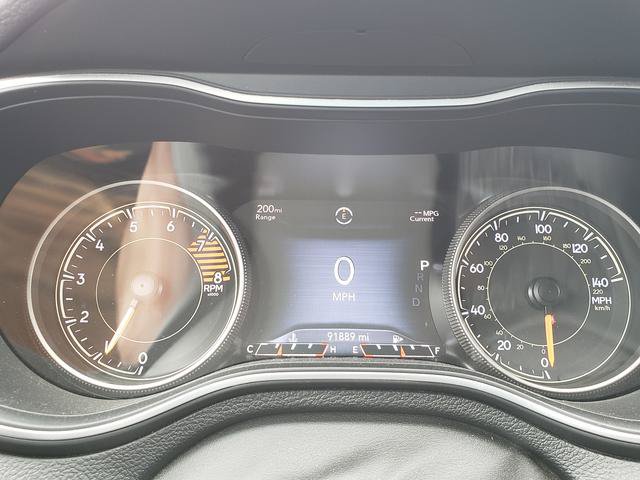 Used 2019 Jeep Cherokee Limited AWD/4WD image 26