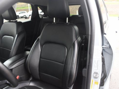 Used 2025 Ford Escape Platinum AWD/4WD image 17