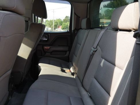 Used 2019 GMC Sierra 2500 SLE w/ SLE Preferred Package AWD/4WD image 10
