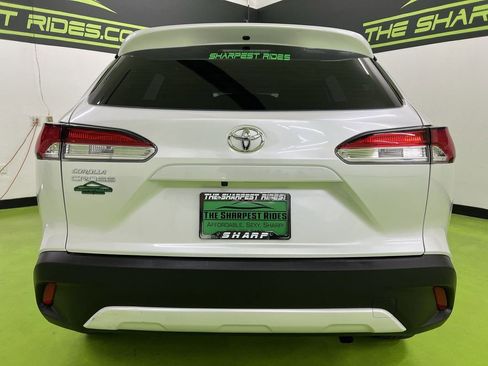 Used 2025 Toyota Corolla Cross L image 8