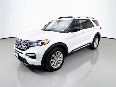 Used 2024 Ford Explorer Limited w/ Limited Technology Package AWD/4WD image 3